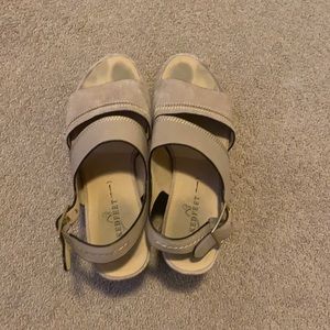 wedge shoes